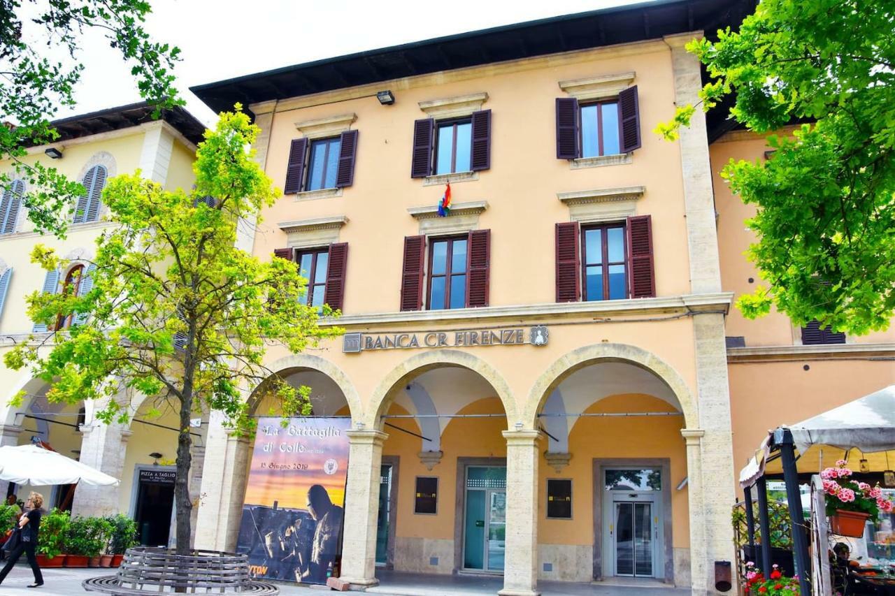 Appartement Piazza Arnolfo 1932 à Colle Val D'Elsa Extérieur photo