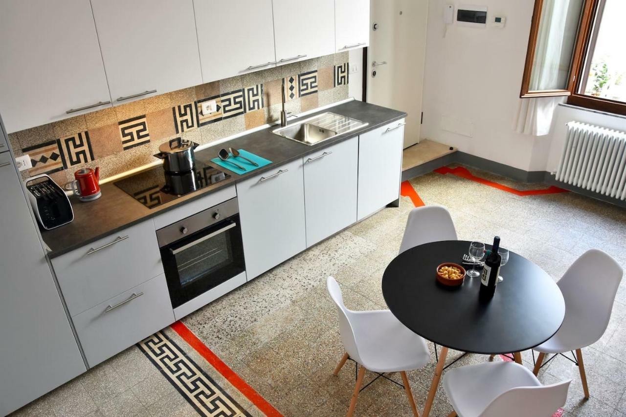 Appartement Piazza Arnolfo 1932 à Colle Val D'Elsa Extérieur photo