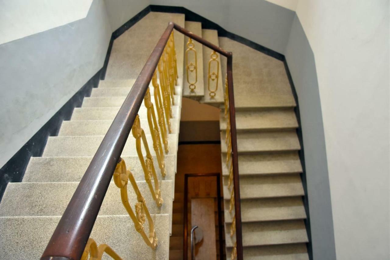 Appartement Piazza Arnolfo 1932 à Colle Val D'Elsa Extérieur photo